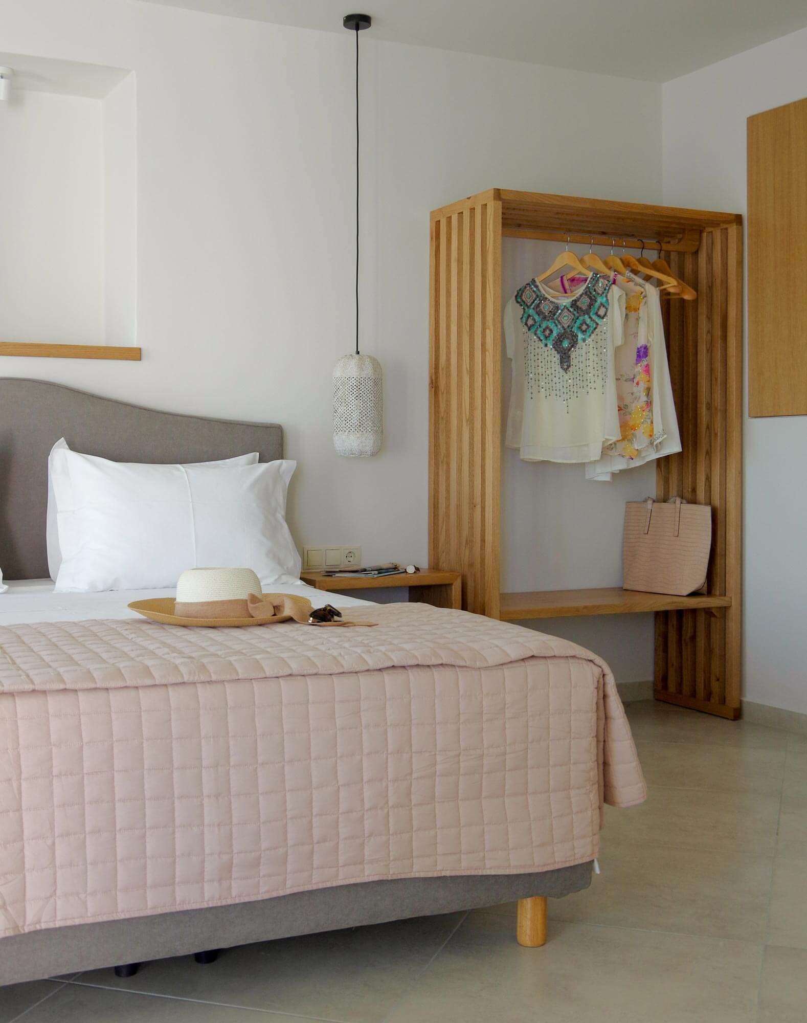 Krinakia suite, bedroom, living room 